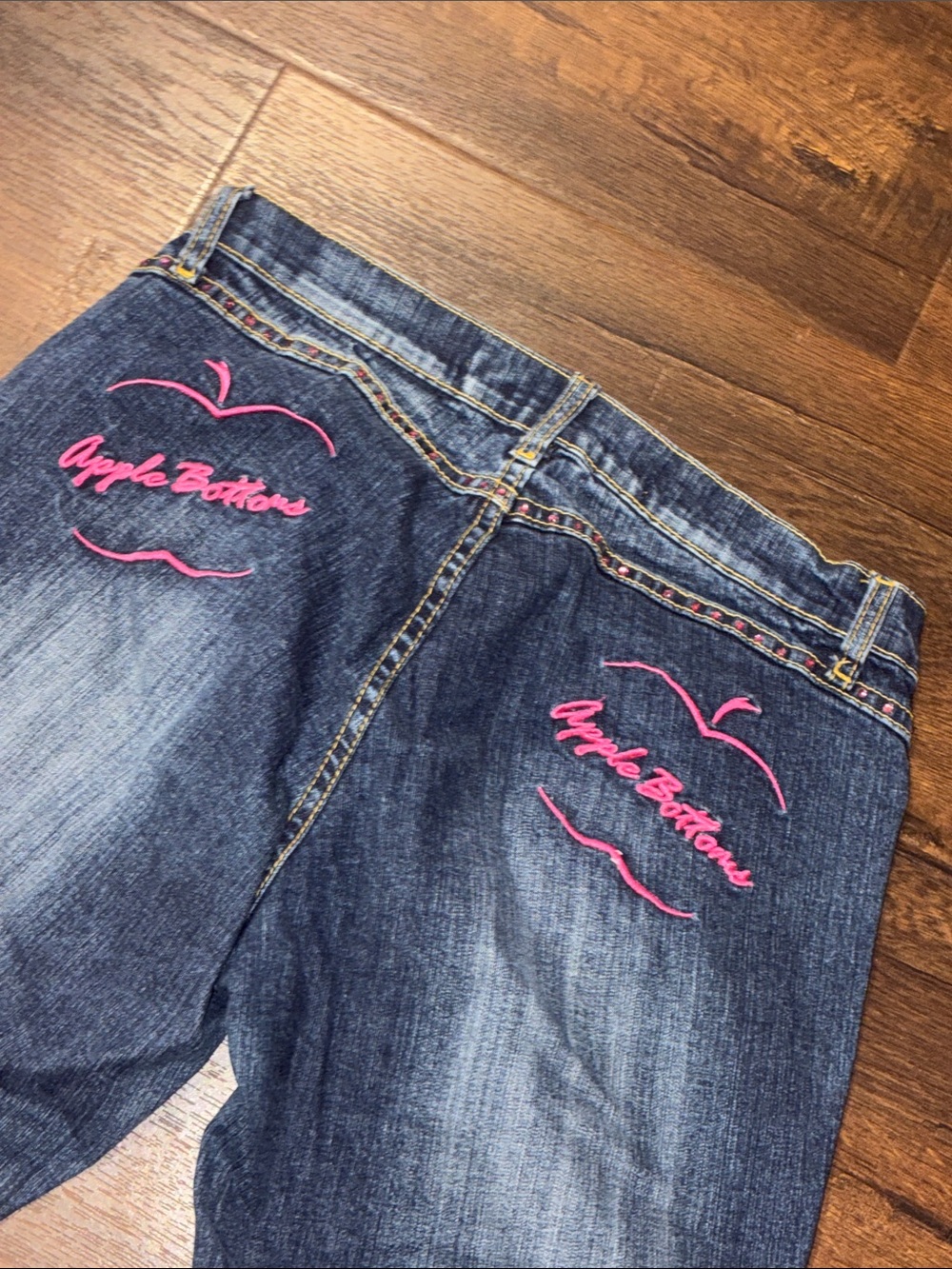 Y2K Apple Bottoms Cropped Ankle Denim Jeans Hot Pink BARBIE Embroidery Size 7/8